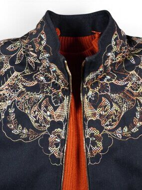 St. John 3 Piece Pant Suit Jacket with Vest Blouse Coordinating Pant Embroidery